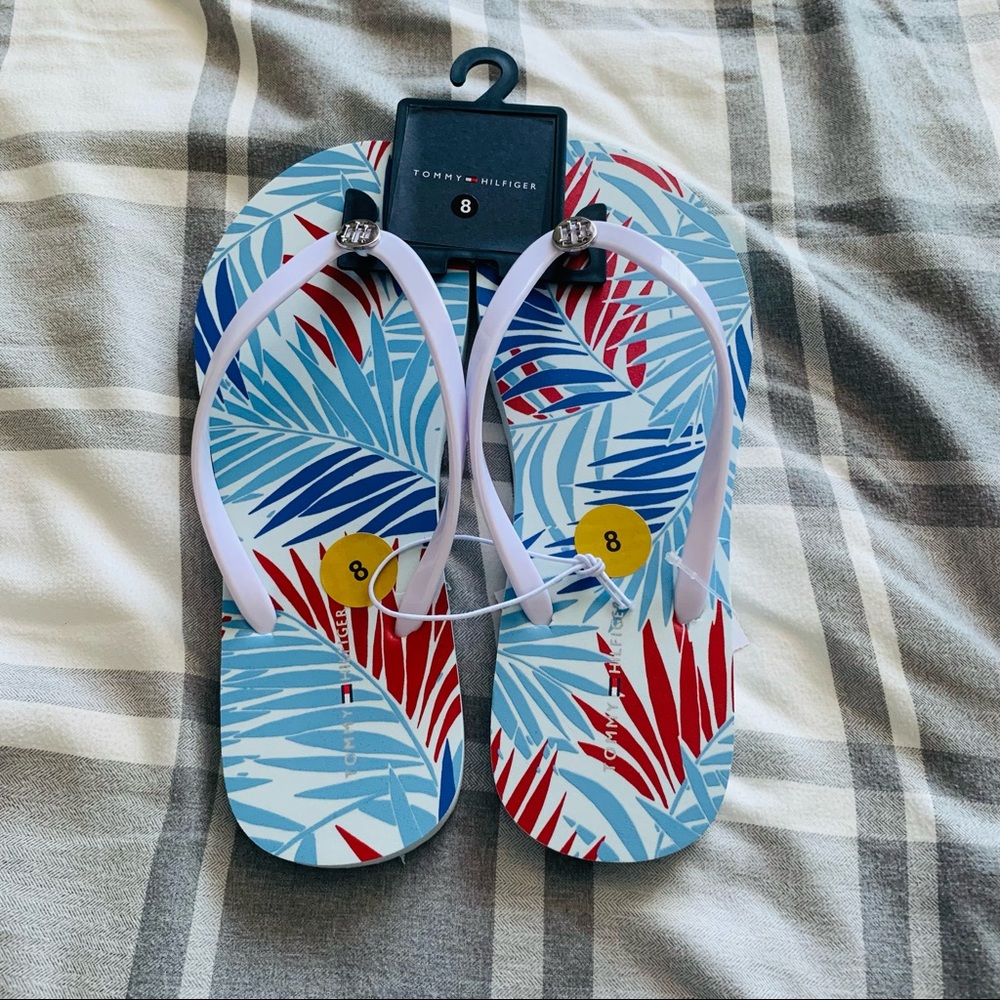 Tommy Hilfiger Women’s Flip Flops size: 8 New With Tag